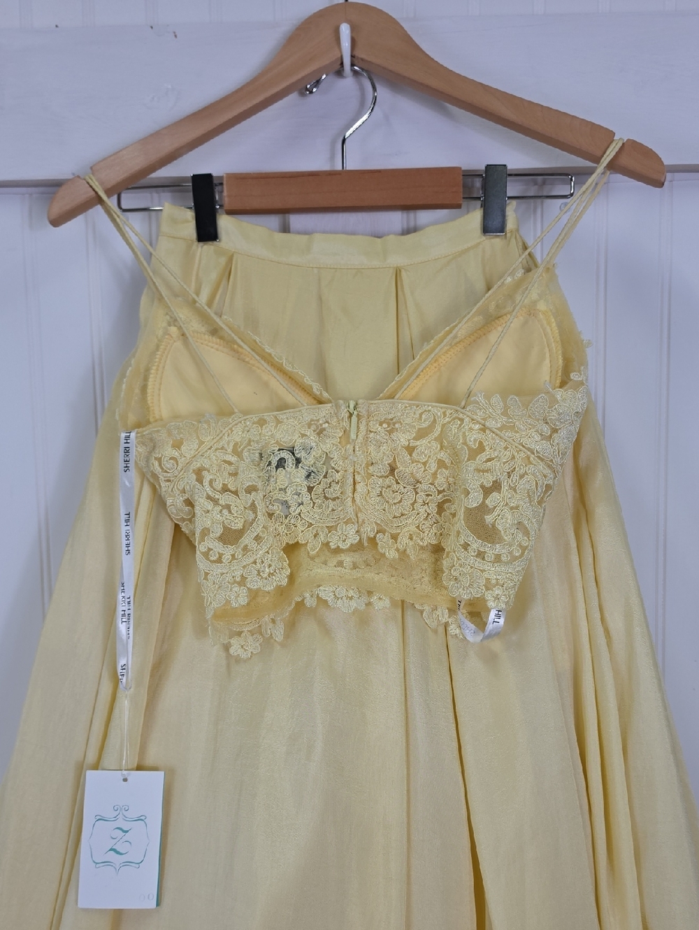 Sherri Hill NWT Yellow Two Piece Lace Bodice A-Line Maxi Skirt Size 00 #52604 - Picture 5 of 10